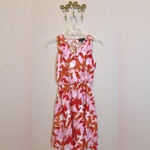 Stylish Mod/X Pink, Red, and Orange Leaf Midi Dress. V-Neck.  Size XS